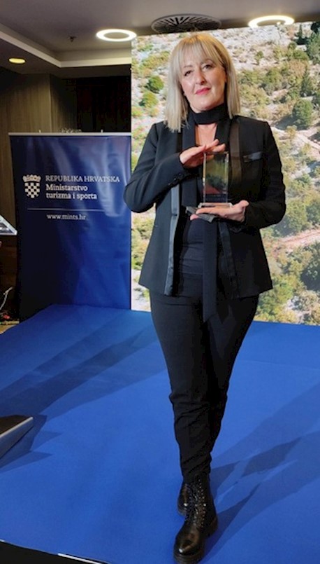 Profesorica Ljiljana Štingl primila dva priznanja u Zagrebu