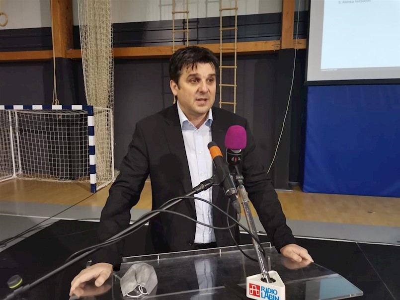 Valter Glavičić emotivno na današnjoj sjednici Gradskog vijeća: Pozivam vas na zajedništvo u pregovorima za veću samostalnost labinskog Vodovoda