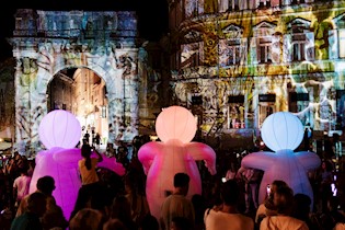 Čarolija festivala svjetla u Puli