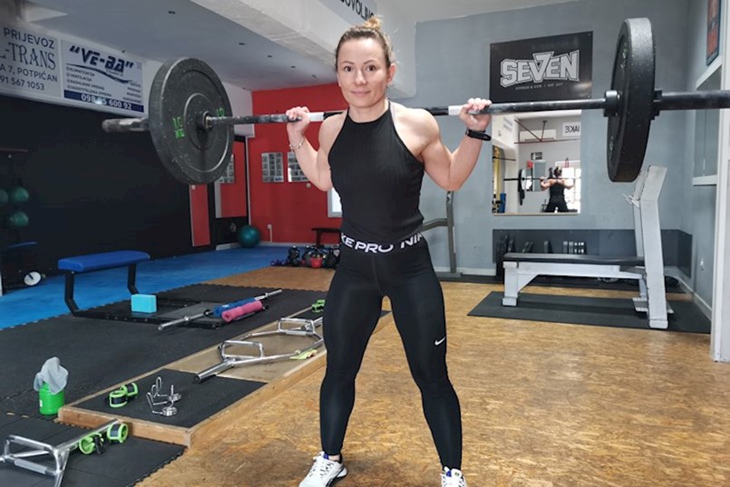 Labinjanka Teuta Jakupović jedna je od najjačih žena u Hrvatskoj! Prvakinja na Državno prvenstvu u Powerliftingu kategoriji Open do 63 kg