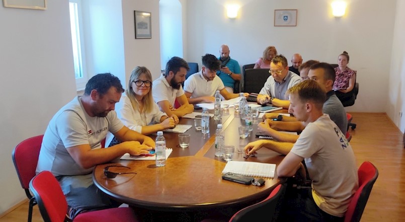 Žustra rasprava na sjednici Općinskog vijeća Pićna