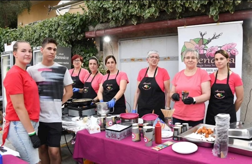 U humanitarnoj akciji Udruge žena Mendula  "budi izvor dobrote" potrebitim obiteljima raspoređeno 5.018,04 eura