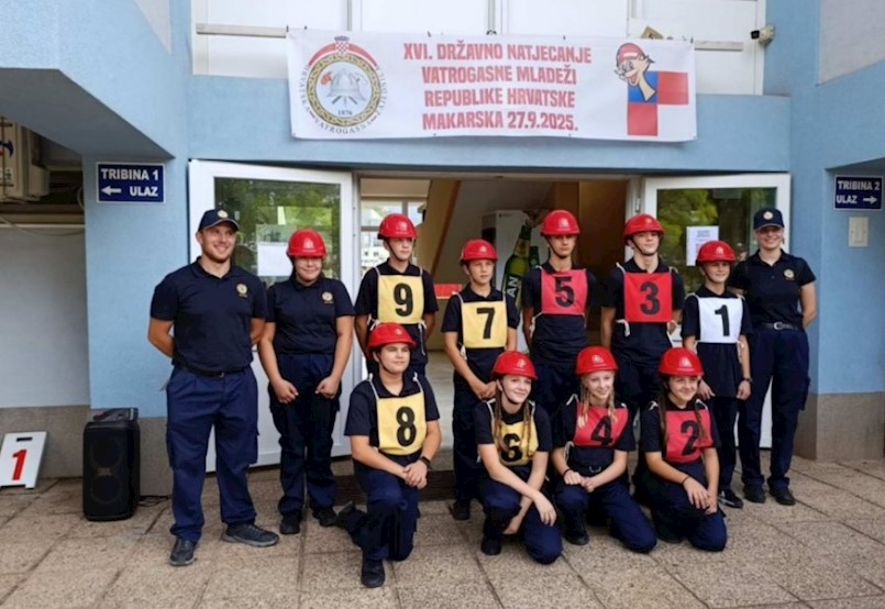 Mladež DVD-a Pićan na 16. Državnom natjecanju vatrogasne mladeži Republike Hrvatske Mladež DVD-a Pićan na 16. Državnom natjecanju vatrogasne mladeži Republike Hrvatske