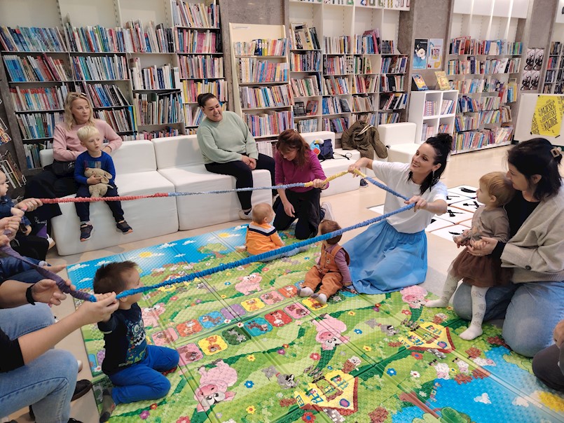 Održano posebno izdanje programa „I beba knjigu treba“ u ritmu Gugumella