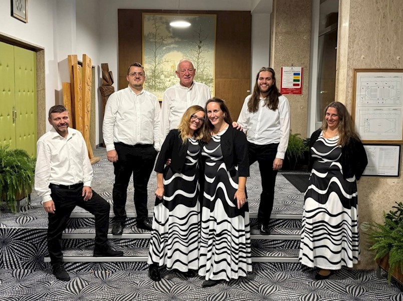 Vokalna skupina Umole iz Pićna osvojila dvije srebrne plakete na Susretu hrvatskih malih vokalnih sastava