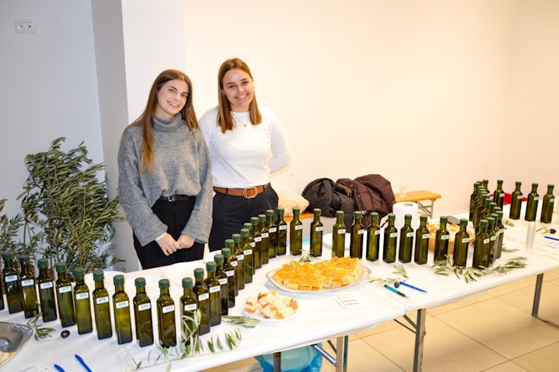 Sveta Katarina - Ulje Komarija najbolje na Smotri maslinova ulja istočne Istre