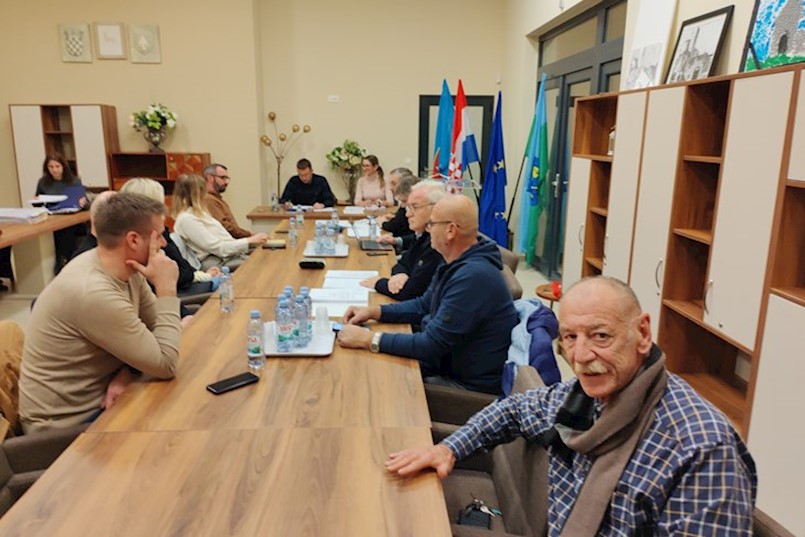 Kršan diže proračun na 13,8 milijuna eura – a vijećnici pitaju: Gdje su pare, tko odlučuje i što je s Potpićnom i Čepićem?