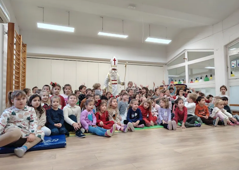 Sveti Nikola iznenadio ali i darivao labinske vrtićarce 