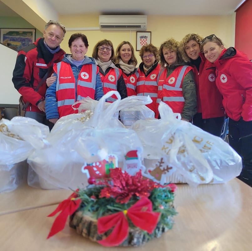Blagdanska marenda u Labinu: Ugostitelji i volonteri udruženi u pomoći sugrađanima