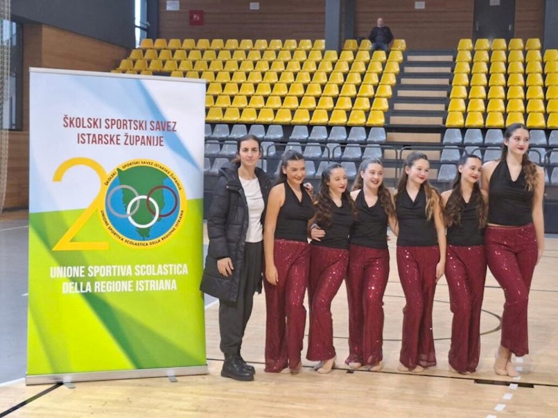 Učenice OŠ I.L. Ribar druge na Županijskom natjecanju iz sportskog plesa Učenice OŠ I.L. Ribar druge na Županijskom natjecanju iz sportskog plesa