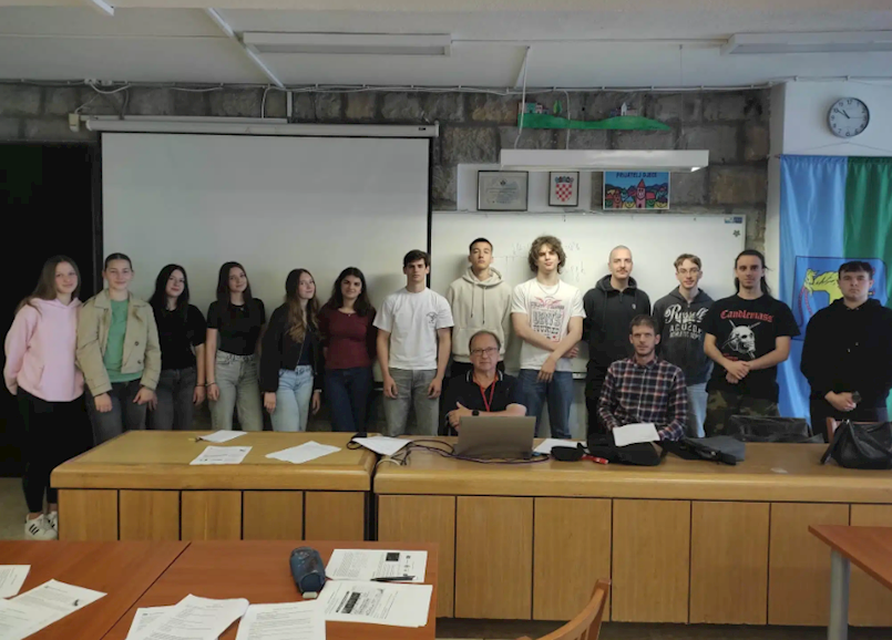 Srednja škola Mate Blažine povezuje znanost i zaštitu mora projektom „Čuvari mora – ispod površine“