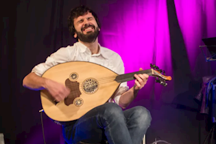 [NAJAVA] GLAZBENO PUTOVANJE KROZ KULTURE I TRADICIJE – SOLO KONCERT ZORANA MAJSTOROVIĆA U LABINU - Prvi Sipping session sezone