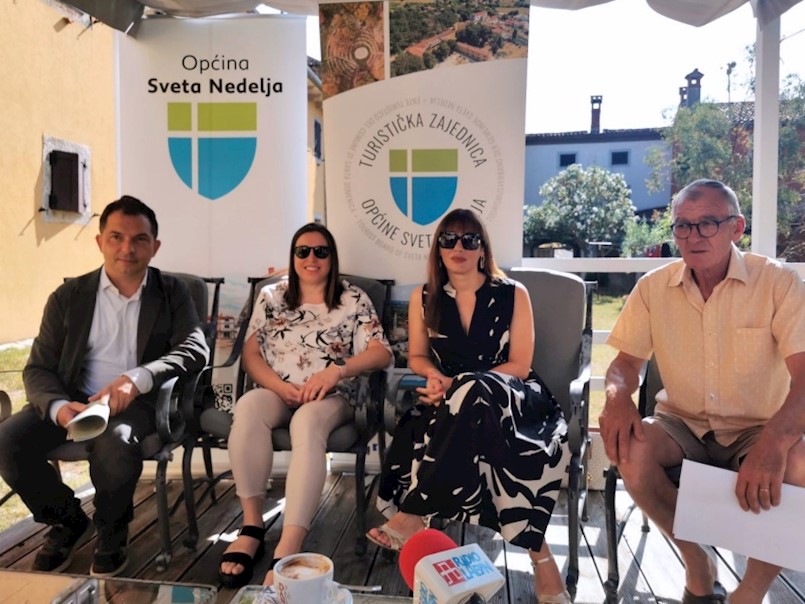 Rekordnih 115 uzoraka vina na Smotri vina istočne Istre 2026.: Baronova fešta 26. srpnja u Svetom Martinu