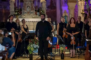 Istarski komorni orkestar nastupa u Labinu: besplatan koncert i vrhunska vina na drugom Sipping Sessionu