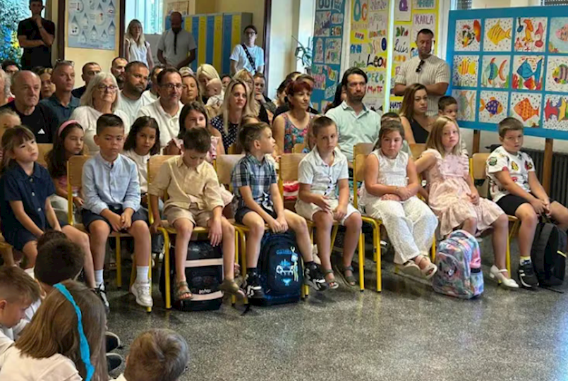 Počela je škola - u labinskim klupama novih 94 prvašića!