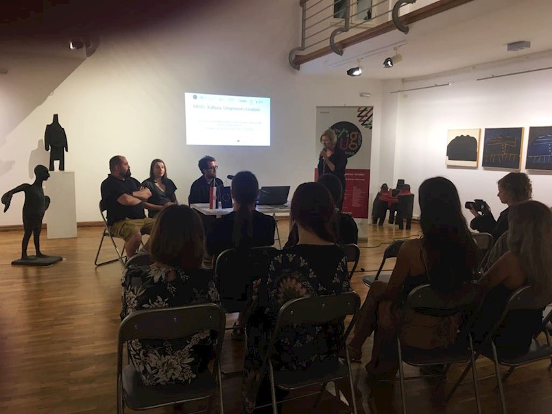 U Gradskoj galeriji pri Pučkom otvorenom učilištu Labin održana je panel rasprava „ Živjeti film u Hrvatskoj