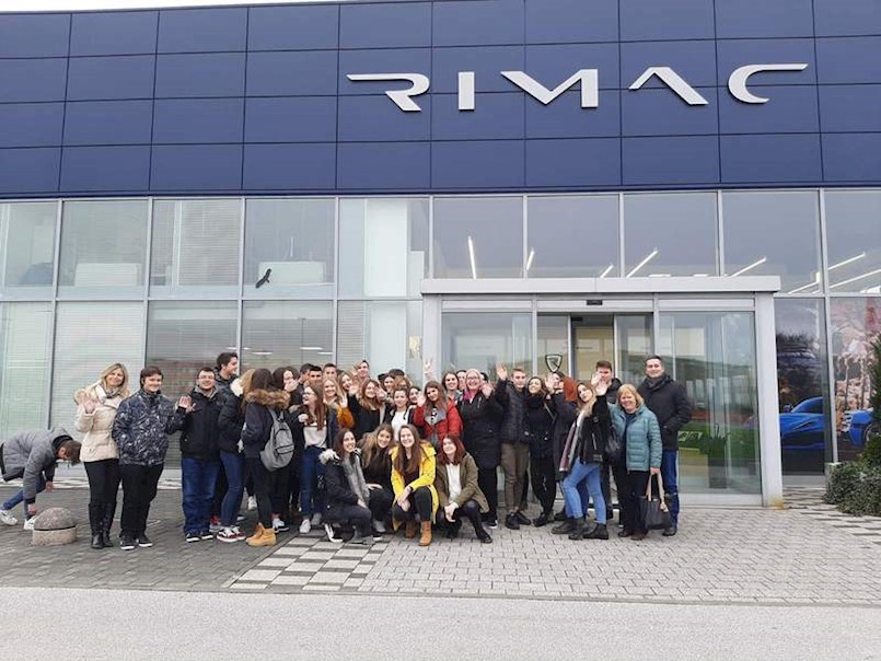 Ekonomisti Srednje škole Mate Blažine posjetili Tvrtku Rimac automobili
