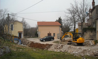 Bespravna gradnja u Baćima kraj Kršana:  Kiršić uzbudio duhove u praznom selu