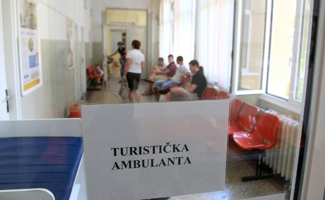 U Labinu će turistima na raspolaganju biti samo jedan liječnički tim