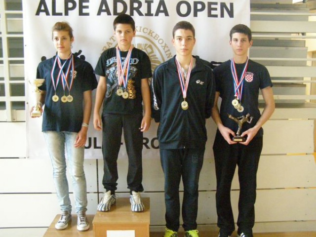 Marino Faraguna i Franka Fonović najbolji pojedinci na Međunarodnom kickboxing Kupu „Alpe-Adria open 2014.“ održanom u Puli