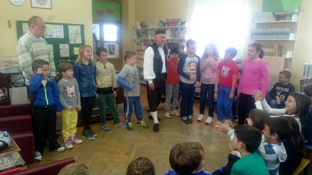 OŠ „Ivo Lola Ribar“ Labin – učenici mlađih razreda matične škole nastavljaju s projektom `Domoća beseda`