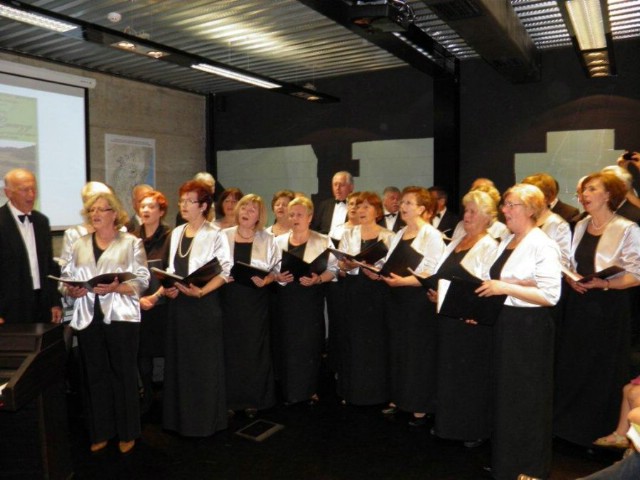 Koncert prijateljstva u organizaciji labinske Zajednice Talijana 04. 11. u Kinu Labin