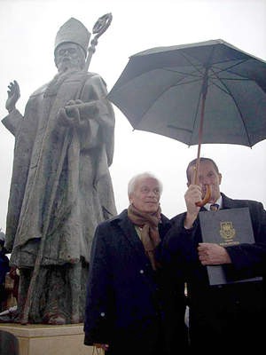 Kip svetog Nikole, rad istaknutog labinskog akademskog kipara Josipa Diminića, predstavljen jučer u Kraljevici