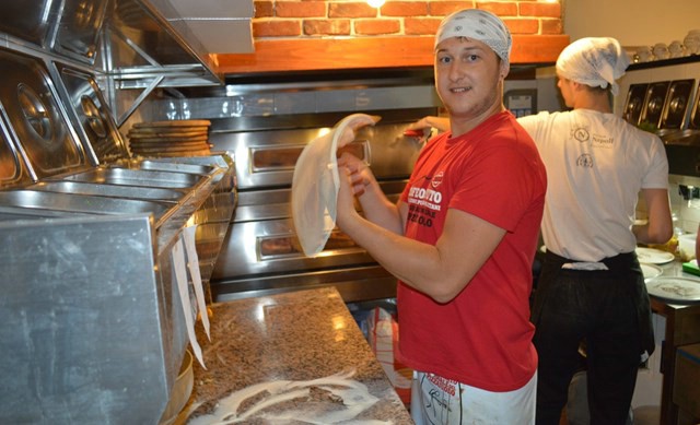 Edo Osmić najbolji pizzaiolo s Labinštine uspješan na svjetskom prvenstvu u Napulju