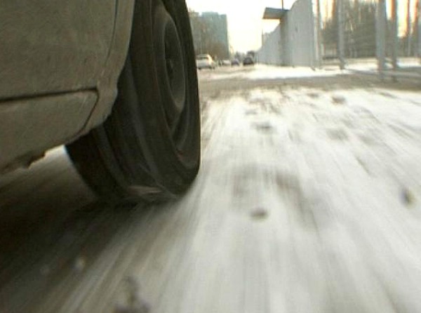 Oprez vozačima: “Uskoro zimski uvjeti na cestama!“